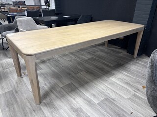 Eetkamertafel Kroatië Eiken